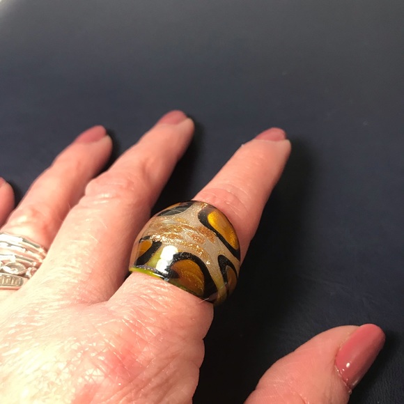 3 RETRO RESIN PLASTIC Costume Jewelry Dome And Square Rings - Picture 7 of 12